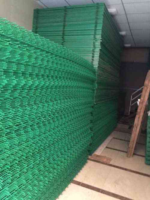 現(xiàn)貨護欄網(wǎng)價格 現(xiàn)貨護欄網(wǎng)價格