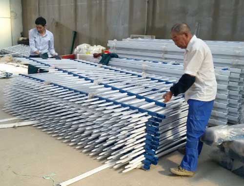 鋅鋼護(hù)欄 鋅鋼護(hù)欄