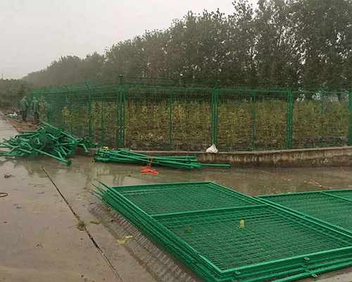 框架護(hù)欄網(wǎng)價格 框架護(hù)欄網(wǎng)價格